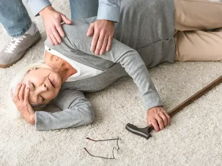 Professional Slip &amp; Fall Injury Treatment services by Arrowhead Clinic Chiropractor in Hinesville, GA &mdash; licensed Chiropractor provider